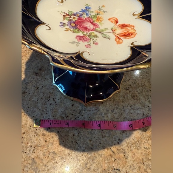 JLMENAU GRAF VON HENNEBERG porcelain pedestal cake plate - Picture 11 of 12